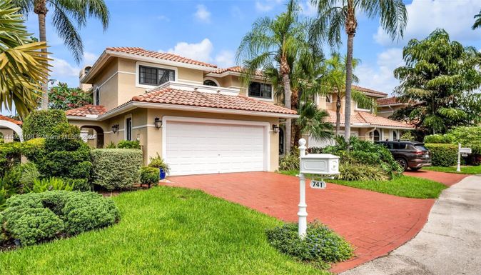 741 Villa Portofino Cir, Deerfield Beach FL 33442