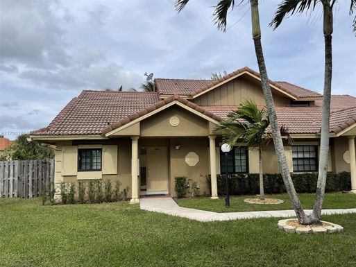 2652 Riverside Dr # 2652, Coral Springs FL 33065