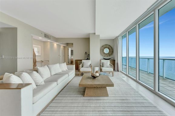 505 N Fort Lauderdale Beach Blvd # 2400, Fort Lauderdale FL 33304