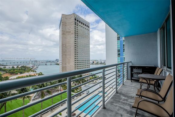 325 S Biscayne Blvd # 1918, Miami FL 33131