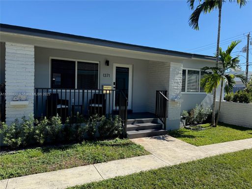 1371 SW 21st Ter, Miami FL 33145