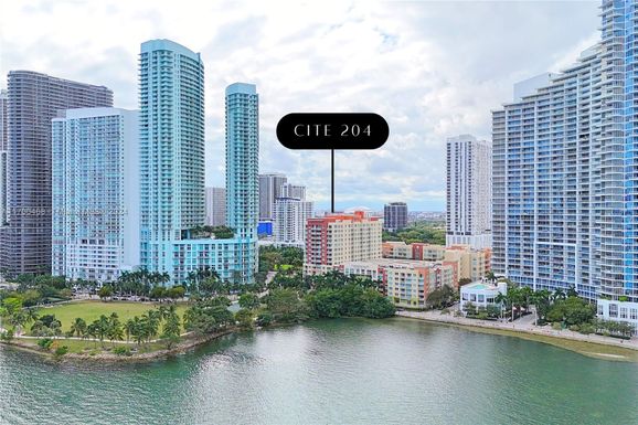 2000 N Bayshore Dr # 204, Miami FL 33137