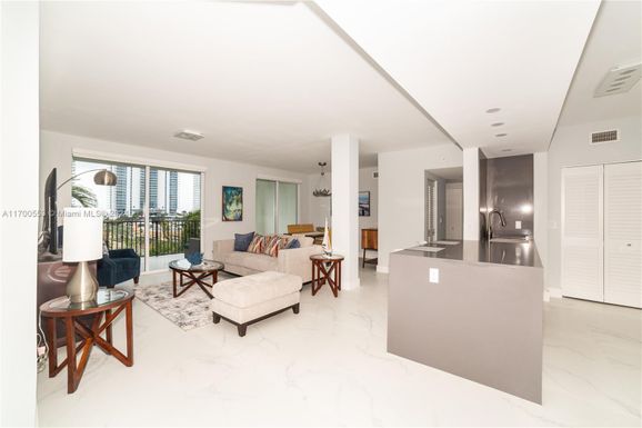 17145 N Bay Rd # 4607, Sunny Isles Beach FL 33160