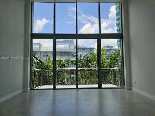 6000 Collins Ave # 528, Miami Beach FL 33140