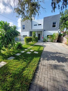 2837 SW 25th Ter, Miami FL 33133