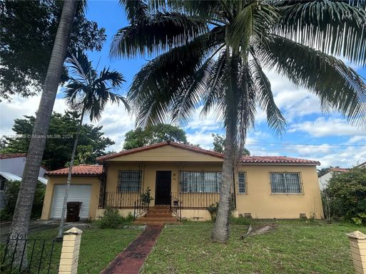 315 W 64th St, Hialeah FL 33012