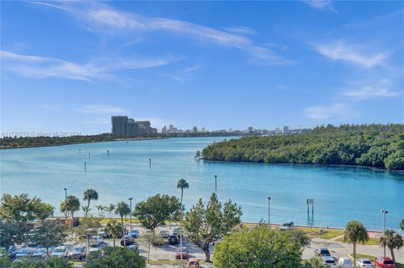 400 Kings Point Dr # 708, Sunny Isles Beach FL 33160