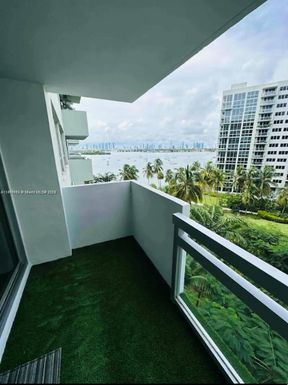 1500 Bay Rd # 746S, Miami Beach FL 33139