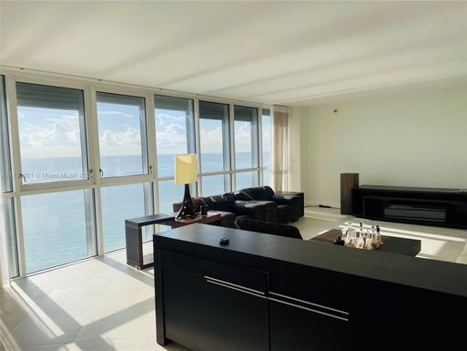 16485 Collins Ave # 2136, Sunny Isles Beach FL 33160