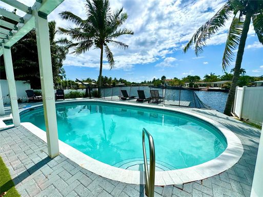 2000 NE 15th Ave # 1, Wilton Manors FL 33305