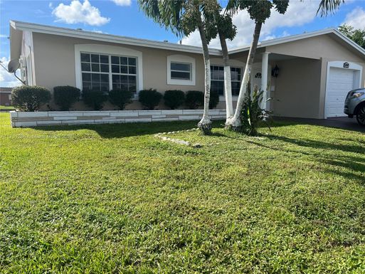 5909 NW 67th Ave # 5909, Tamarac FL 33321