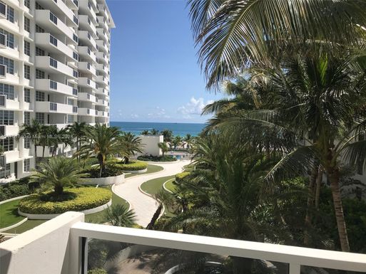 100 Lincoln Rd # 521, Miami Beach FL 33139