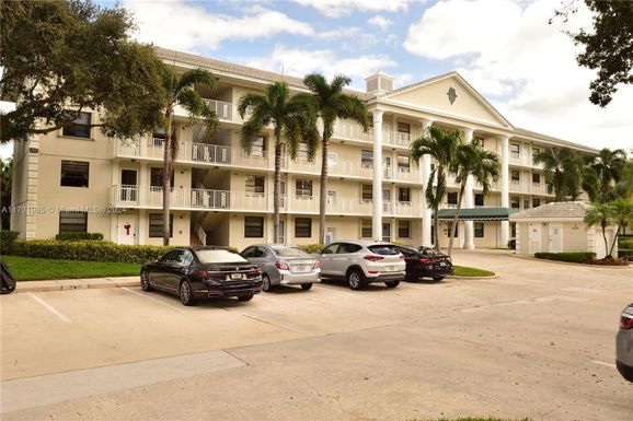 6085 Balboa Cir # 402, Boca Raton FL 33433