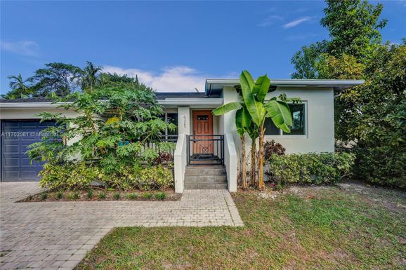 6325 SW 30th St, Miami FL 33155