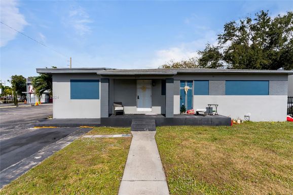 809 NW 18th St, Fort Lauderdale FL 33311