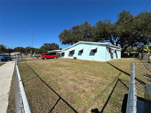 4231 SW 33rd St, West Park FL 33023