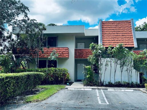 907 Cypress Ter # 206, Pompano Beach FL 33069