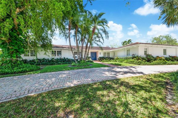 610 Marquesa Dr, Coral Gables FL 33156