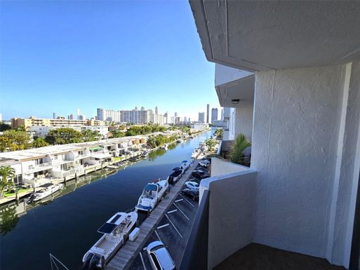 3703 NE 166th St # 609, North Miami Beach FL 33160