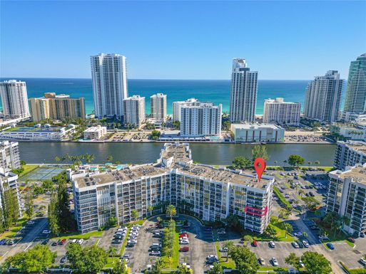 800 Parkview Dr # 631, Hallandale Beach FL 33009