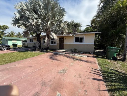 15825 NW 39th Pl # 15825, Miami Gardens FL 33054