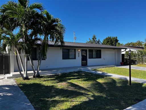 4640 SW 94th Ct, Miami FL 33165