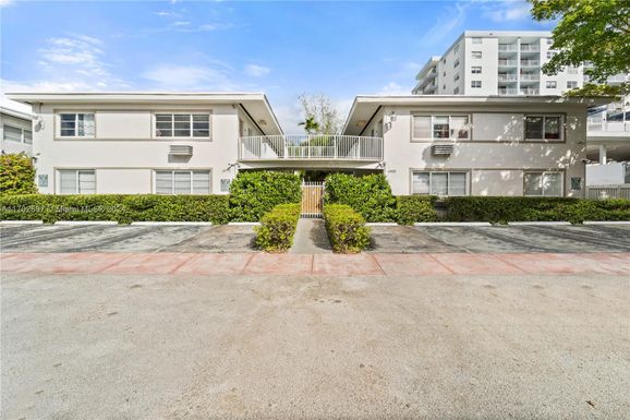 6905 Rue Vendome # 9, Miami Beach FL 33141