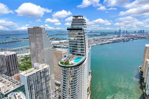 300 Biscayne Blvd Way # 4909, Miami FL 33131