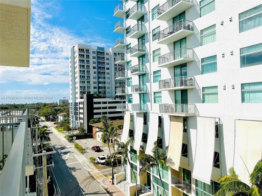 2100 Van Buren St # 518, Hollywood FL 33020