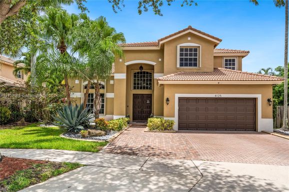 4125 Amber Ln, Weston FL 33331