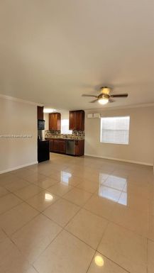 824 NE 7th St # 1, Hallandale Beach FL 33009