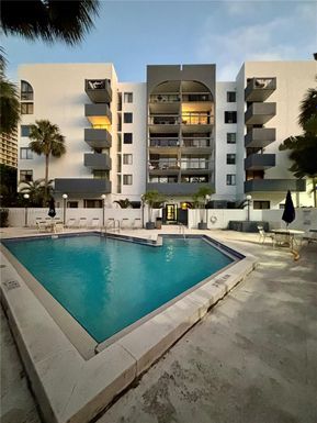 2715 Tigertail Ave # 402, Miami FL 33133