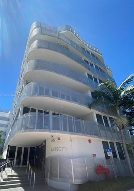 2155 Washington Ct # 302, Miami Beach FL 33139