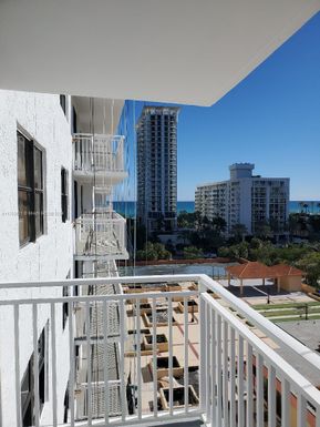 210 174th St # 905, Sunny Isles Beach FL 33160