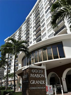 6039 Collins Ave # 1034, Miami Beach FL 33140