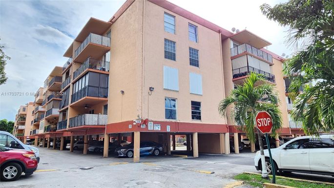 1910 W 56th St # 3225, Hialeah FL 33012