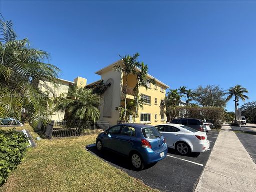 901 NE 3rd St # 204, Fort Lauderdale FL 33301