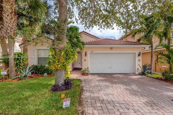 4957 SW 35th Way, Hollywood FL 33312