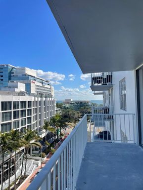 2829 Indian Creek Dr # 806, Miami Beach FL 33140