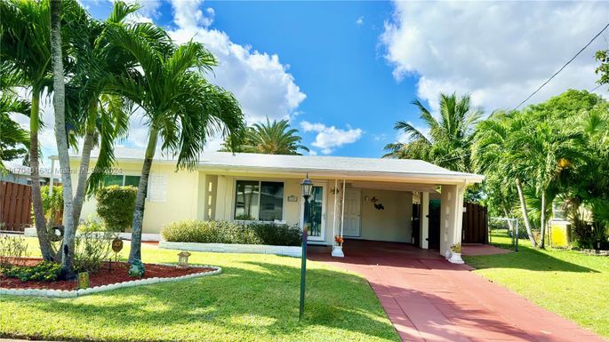 4421 SW 33rd Ave, Dania Beach FL 33312