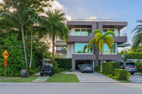 330 Fernwood Road #2, Key Biscayne FL 33149