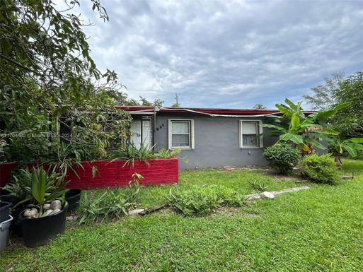 1835 NE 154th St, North Miami Beach FL 33162