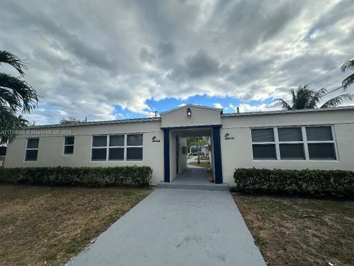 1956 Lincoln St # 6, Hollywood FL 33020