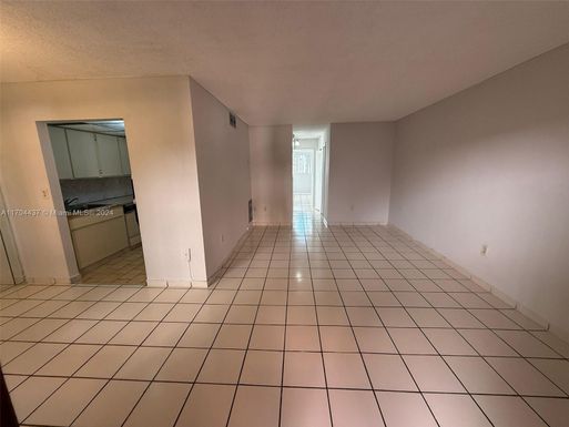 6675 W 4th Ave # 308, Hialeah FL 33012