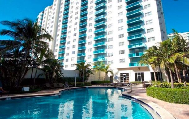 4001 S Ocean Dr # 15H, Hollywood FL 33019