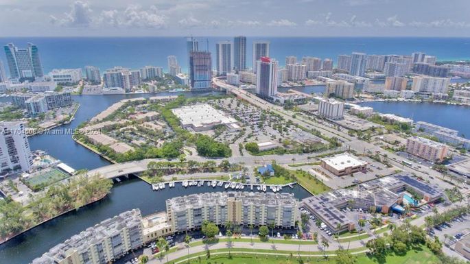 1425 Atlantic Shores Blvd # 307, Hallandale Beach FL 33009