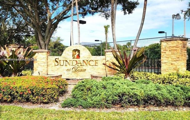 2826 S University Dr # 3202, Davie FL 33328