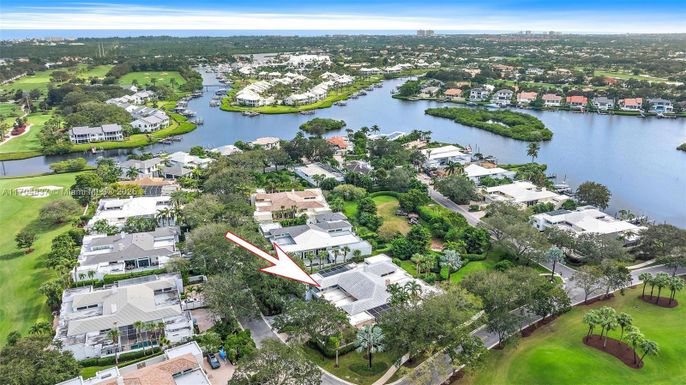 103 Waters Edge Dr, Jupiter FL 33477