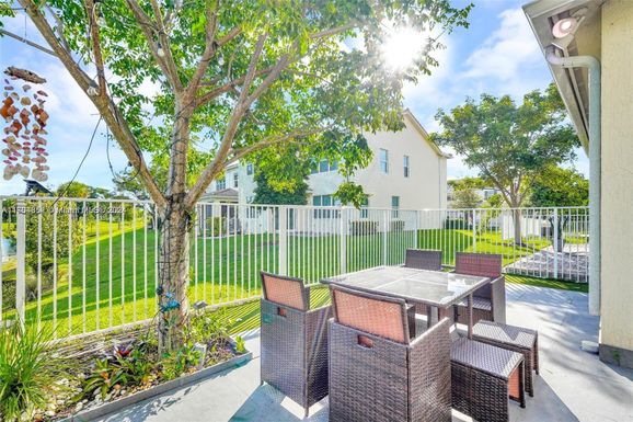 5125 Eucalyptus Dr # 5125, Hollywood FL 33021