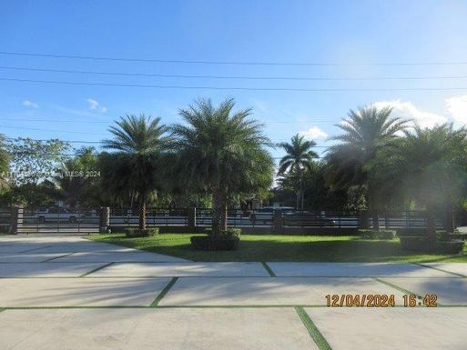 12455 SW 45 st, Miami FL 33175